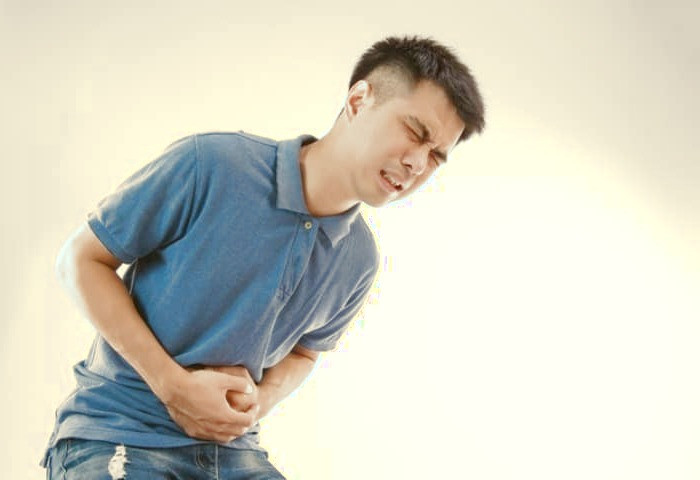 عوارض نگه داشتن مدفوع