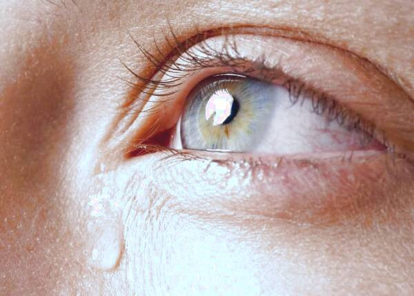 گریه کردن بیش از حد