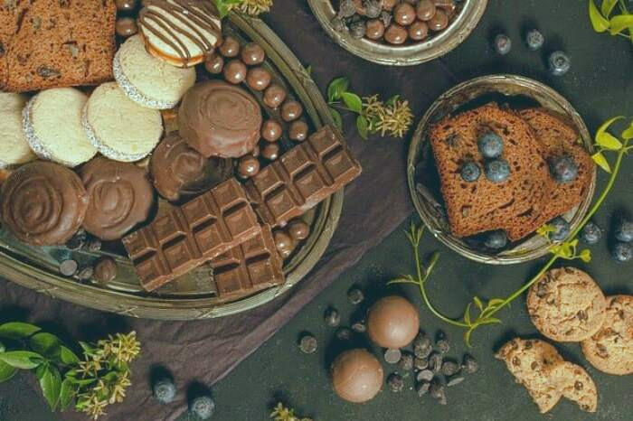 شکلات تلخ