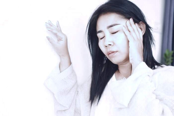 سردرد و سرگیجه