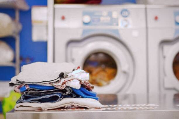 ویروس کرونا در لباس