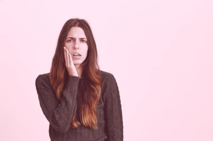 علائم حساسیت عاج دندان و درمان آن حساسیت عاج دندان