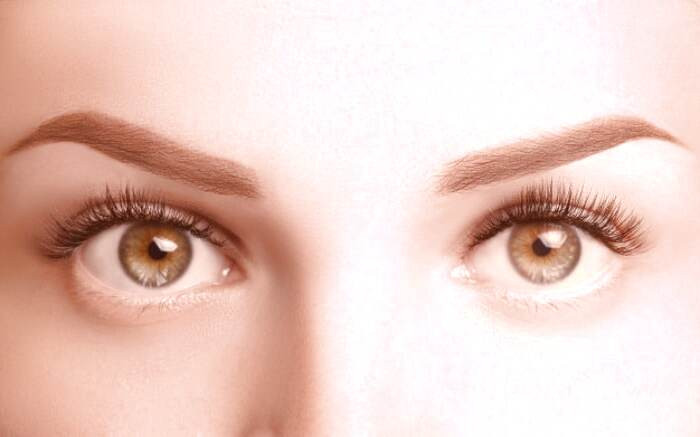سن استفاده از کرم دور چشم کرم دور چشم