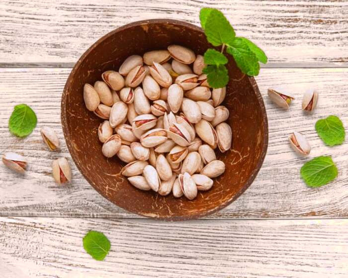 خواص دارویی پسته  مضرات پسته