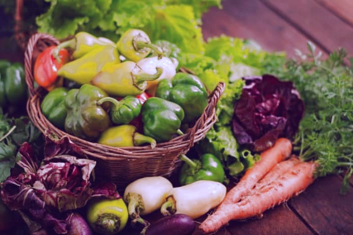 عدم مصرف غذاهای تازه و سالم یکی از عوامل حمله قلبی غذاهای تازه