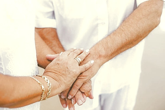 علائم پیر شدن