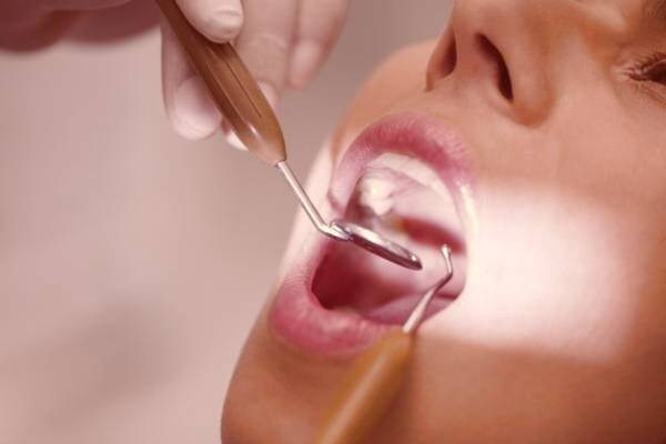 معاینه دندان