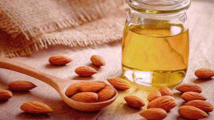 استفاده روغن بادام