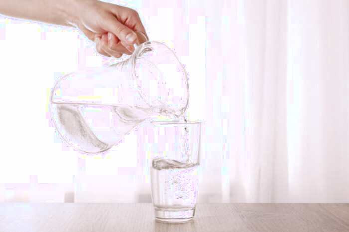 عوارض نوشیدن آب