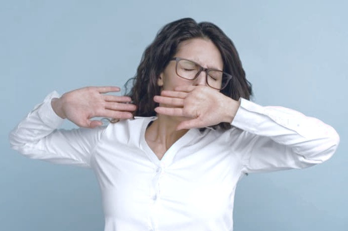 دلیل خمیازه کشیدن