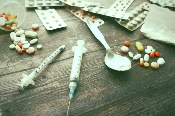 مواد مخدر مغز