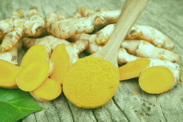 خواص زردچوبه برای ورم