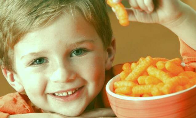 ضرر پفک برای کودک