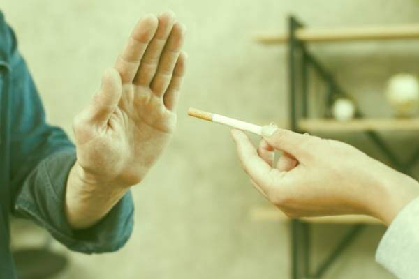 سیگار نکشید