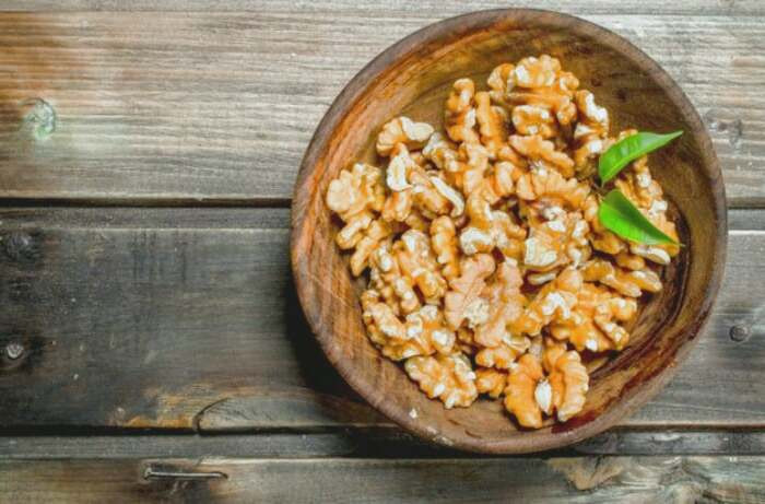 عوارض گردو و مضرات گردو