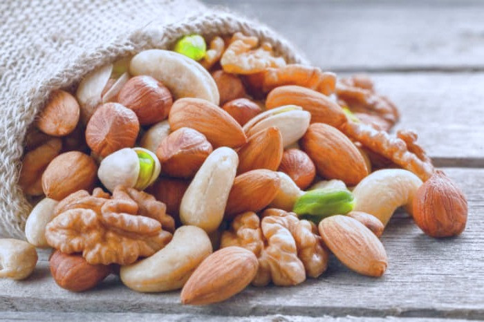 آجیل‌های خطرناک برای سلامتی: شناسایی و اجتناب