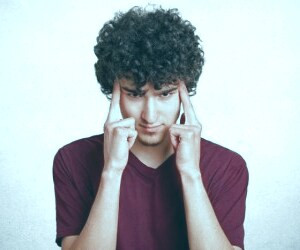 بررسی نقش گرسنگی در پرت شدن حواس