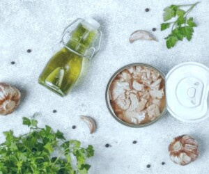 بررسی مواد سمی موجود در ماهی