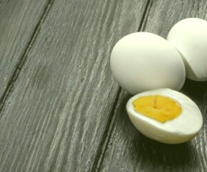 سفیده تخم مرغ یا تخم مرغ کامل؟ کدام یک بهتر است؟