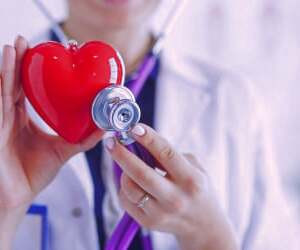 بررسی علائم هشدار دهنده سکته قلبی