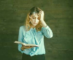 بررسی علل سرگیجه ناشی از ایستادن و راه رفتن - راهکارهای درمانی