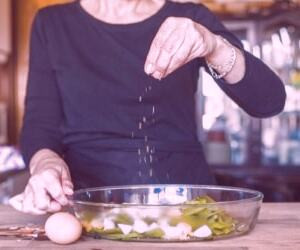 بررسی علائم زوال عقل در آشپزی