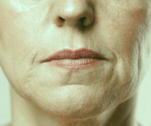 نشانه‌های مصرف زیاد قند و تأثیرات آن بر سلامتی