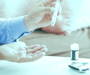 کنترل قند خون بدون دارو: راهکارهای طبیعی و مؤثر