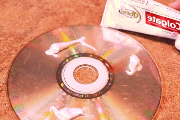 خط و خش سی دی