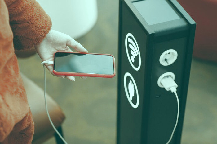 شارژ کردن گوشی