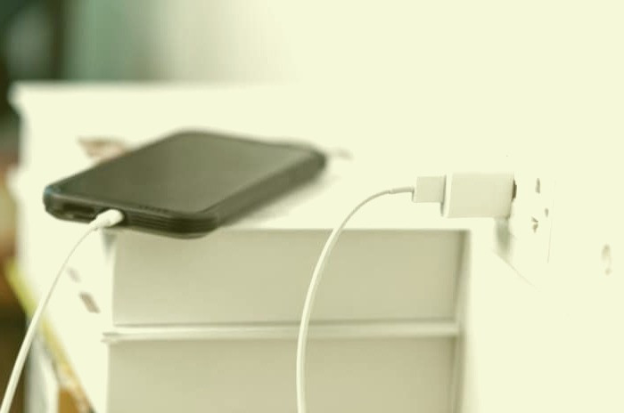 شارژ کردن گوشی