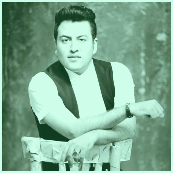 پیشواز پویا بیاتی