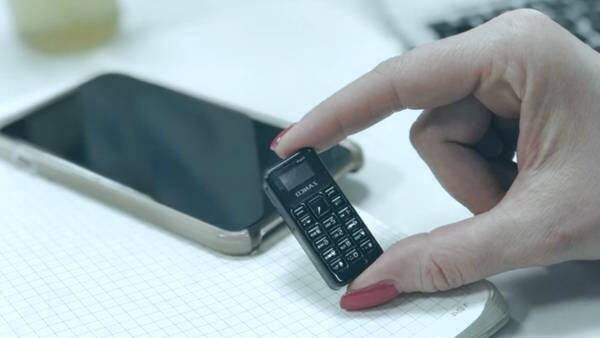 کوچکترین گوشی ساده دنیا گوشی ساده