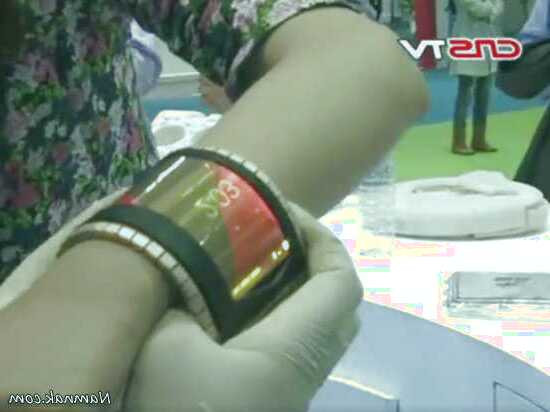 گوشی های انعطاف پذیر