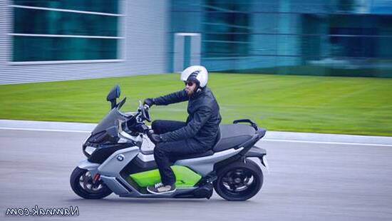 موتورسیکلت برقی 