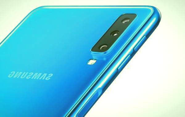 گلکسی a7 با 3 دوربین