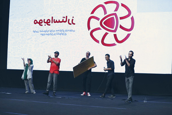 موبونیوز برگزار کرد دورهمی بزرگ با 3000 نفر